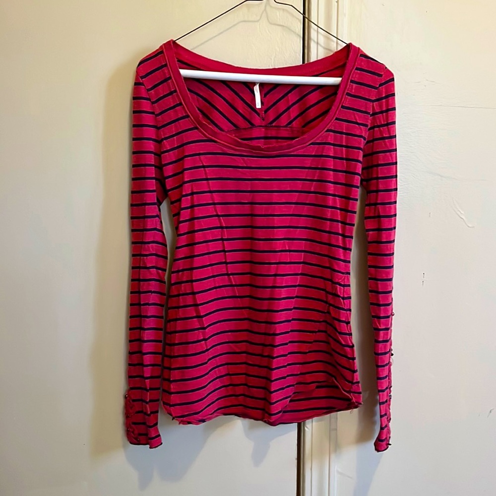 100% Cotton Free People Long Sleeve Top with unique embroidery (Small)